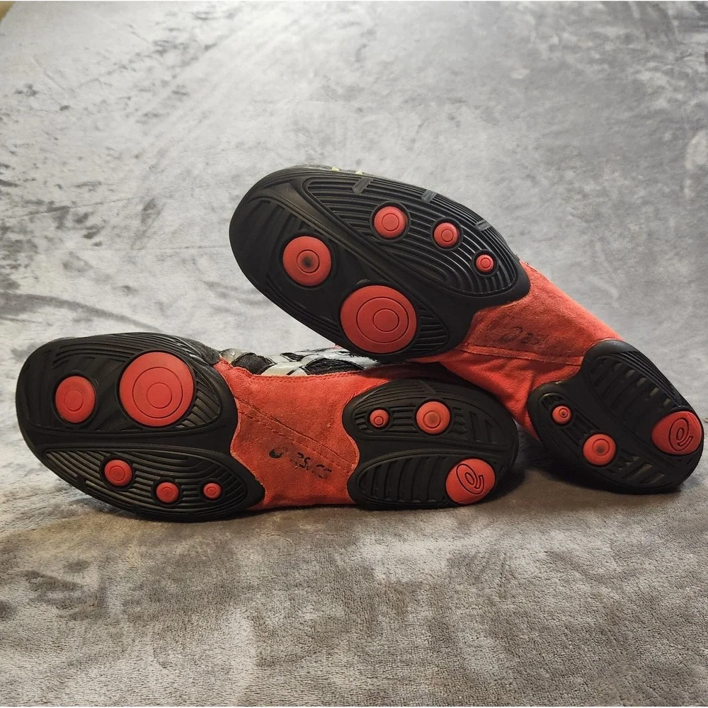 Asics shoes are